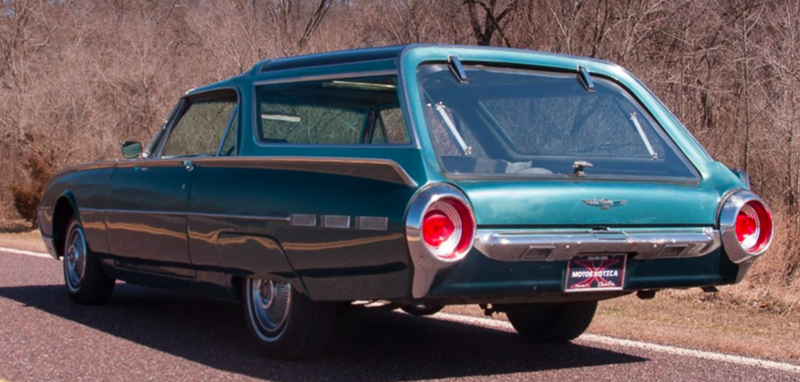 Illustration for article titled Custom Ford Thunderbird Proves Cars Look Better With an Oldsmobile Vista-Cruiser RoofÂ